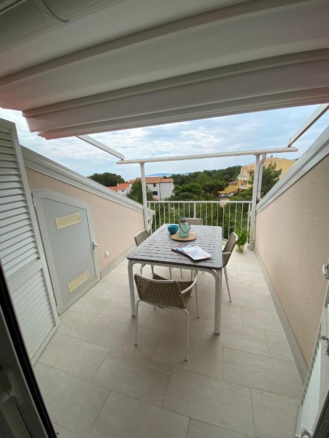 Apartment Vital Nerezine Bagian luar foto
